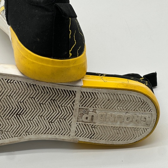 Pokemon Pikachu Shoes Canvas Slip Ons Men's New Groundup Size 11.5 - Picture 10 of 15